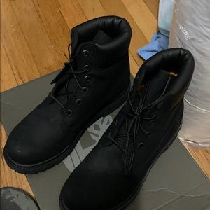 BRAND NEW TIMBERLAND BLACK BOOTS SIZE 7